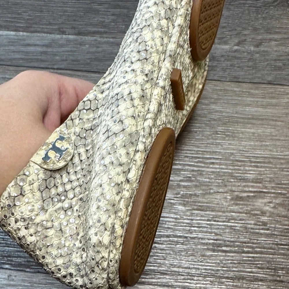 Tory Burch Snakeskin Pattern Flats size 7.5M (j124)